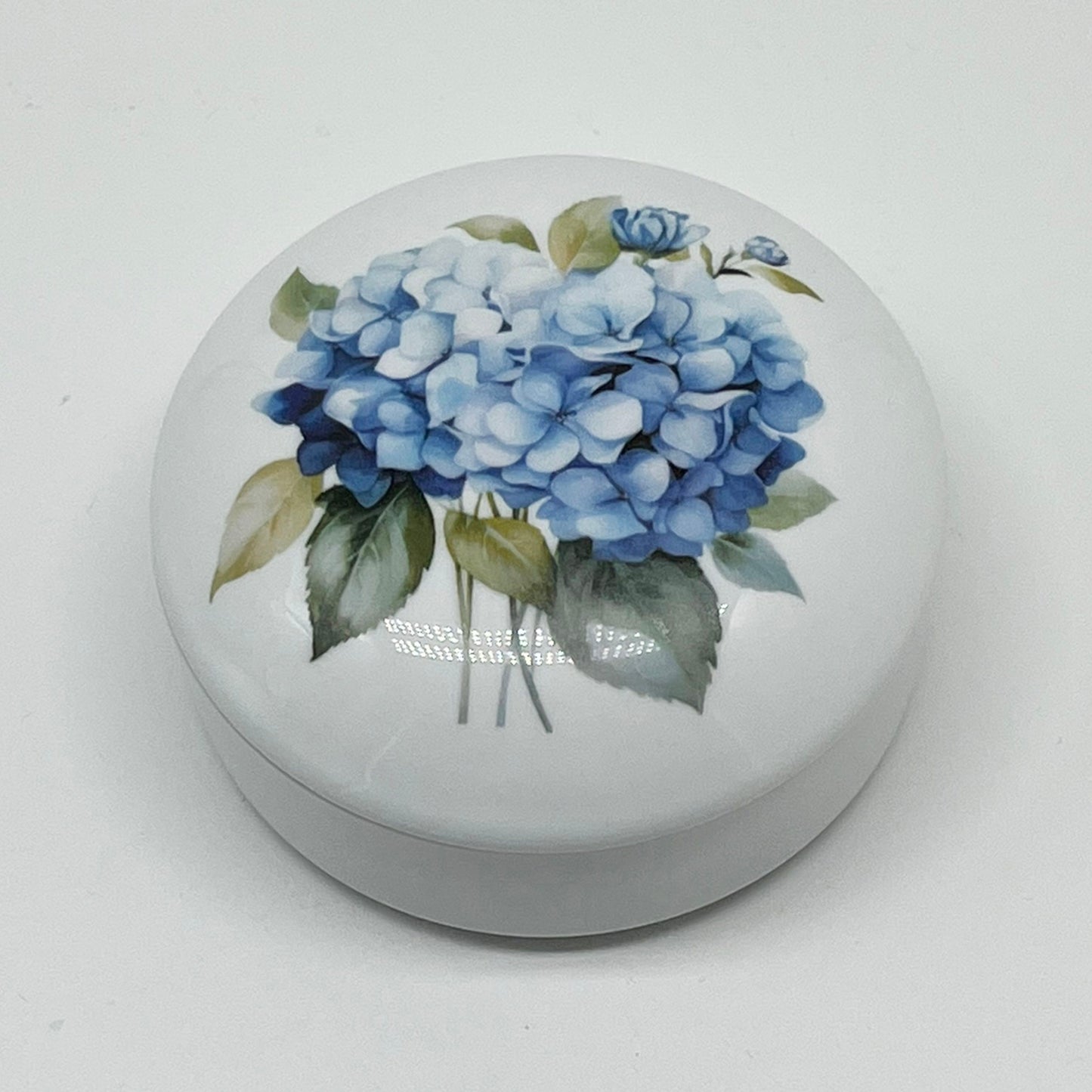 Blue Hydrangea Box, 3 1/4" diameter