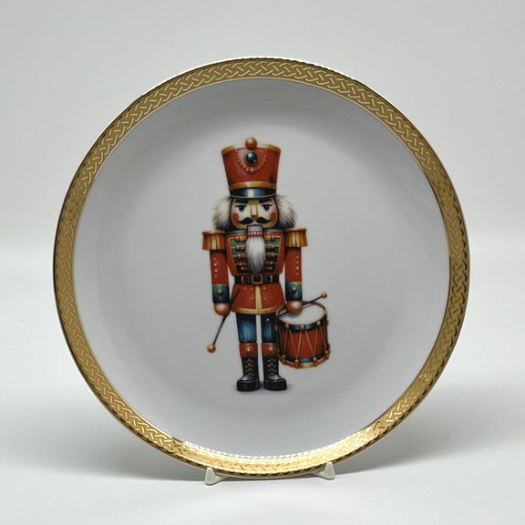 Nutcracker Plate, 8"