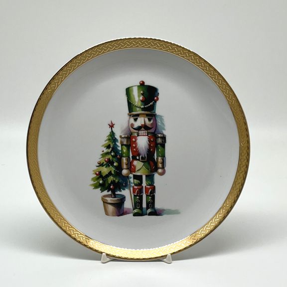 Nutcracker Plate, 8"